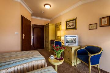 Фото номера Двухместный номер с 1 кроватью или 2 отдельными кроватями Отель Hotel na Podzamczu г. Тарновске-Гуры 4