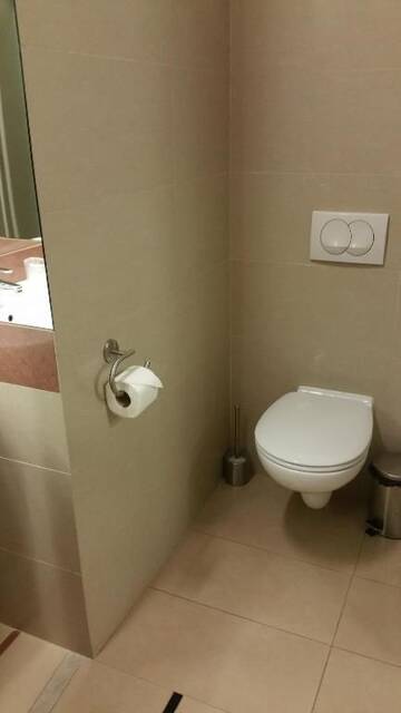 Фото номера Двухместный номер с 1 кроватью или 2 отдельными кроватями Отель Hotel Neo г. Тарновске-Гуры 13