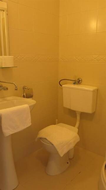 Фото номера Стандартный номер с кроватью размера &quot;king-size&quot; Отель Hotel Olimpijski г. Тарновске-Гуры 29