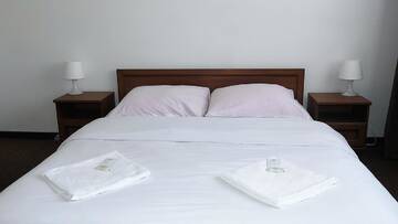 Фото номера Стандартный номер с кроватью размера &quot;king-size&quot; Отель Hotel Olimpijski г. Тарновске-Гуры 9