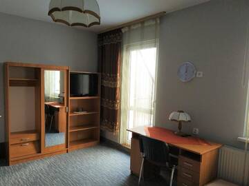 Фото номера Трехместный номер с собственной ванной комнатой Отель Motel DRABEK г. Тарновске-Гуры 2