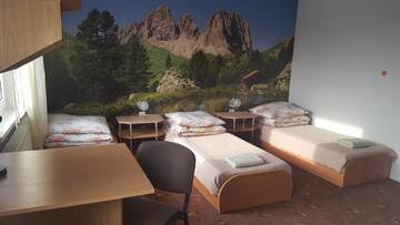Фото номера Трехместный номер с собственной ванной комнатой Отель Motel DRABEK г. Тарновске-Гуры 5