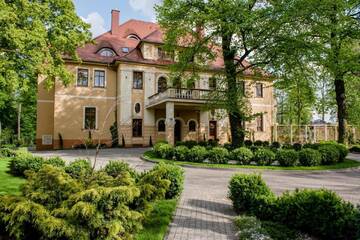 Фотографии Проживание в семье Pałac Ogrodowa г. Тарновске-Гуры (Польша) №1 Фото Проживание в семье Pałac Ogrodowa г. Тарновске-Гуры 1